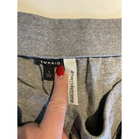 Torrid Joggers Rainbow Skull Gray Sweatpants Women’s Size 1 Pride - Picture 5 of 7